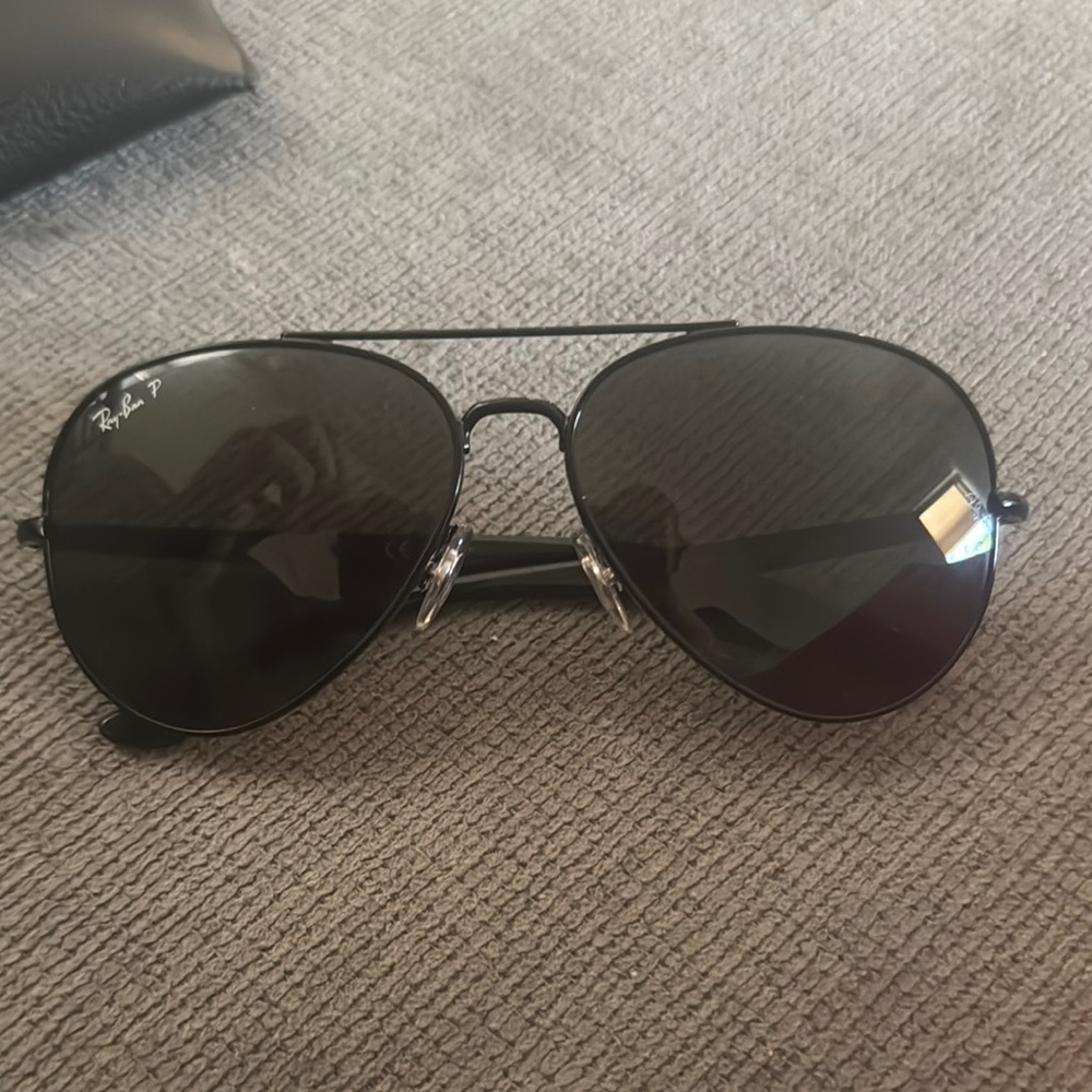 Ray-Ban Classic Black Aviator Sunglasses